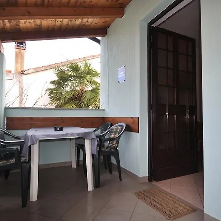 In Porec/istrien 10467 Apartment *