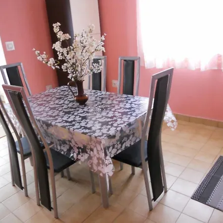 In Porec/istrien 10467 Apartment